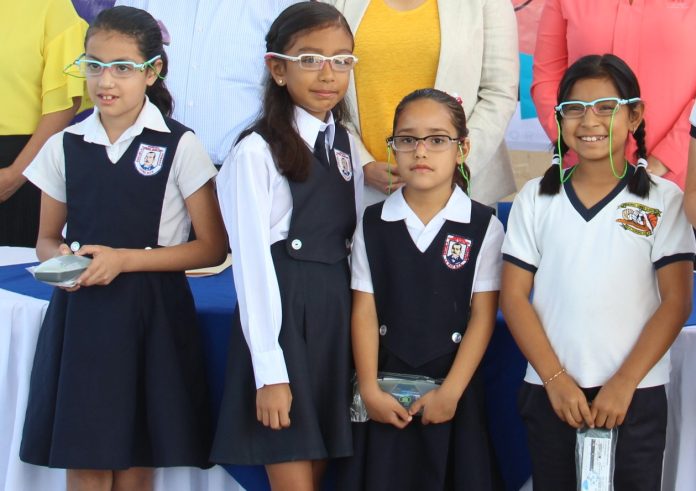 sedif_ entrega de lentes3